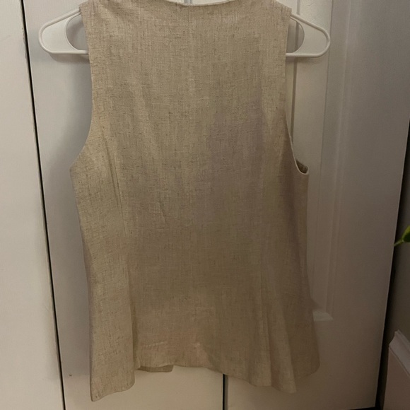 Linen Vest - Picture 2 of 2